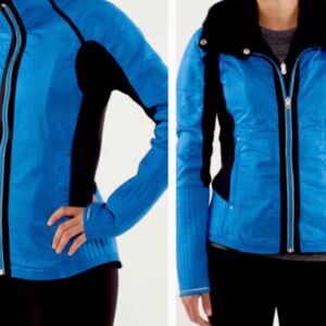 Lululemon Women's Blue and Black Jacket Size 6